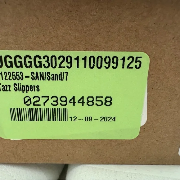 UGG TAZZ Sand Slip-On Shoes 7 (EXCELLENT CONDITION- see photos) - Picture 3 of 6